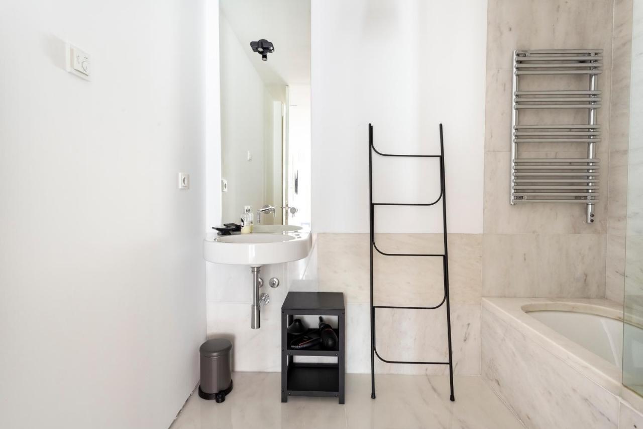 Altido Stylish 5Br Apt With Big Terrace In Principe Real Lisbon Exterior photo
